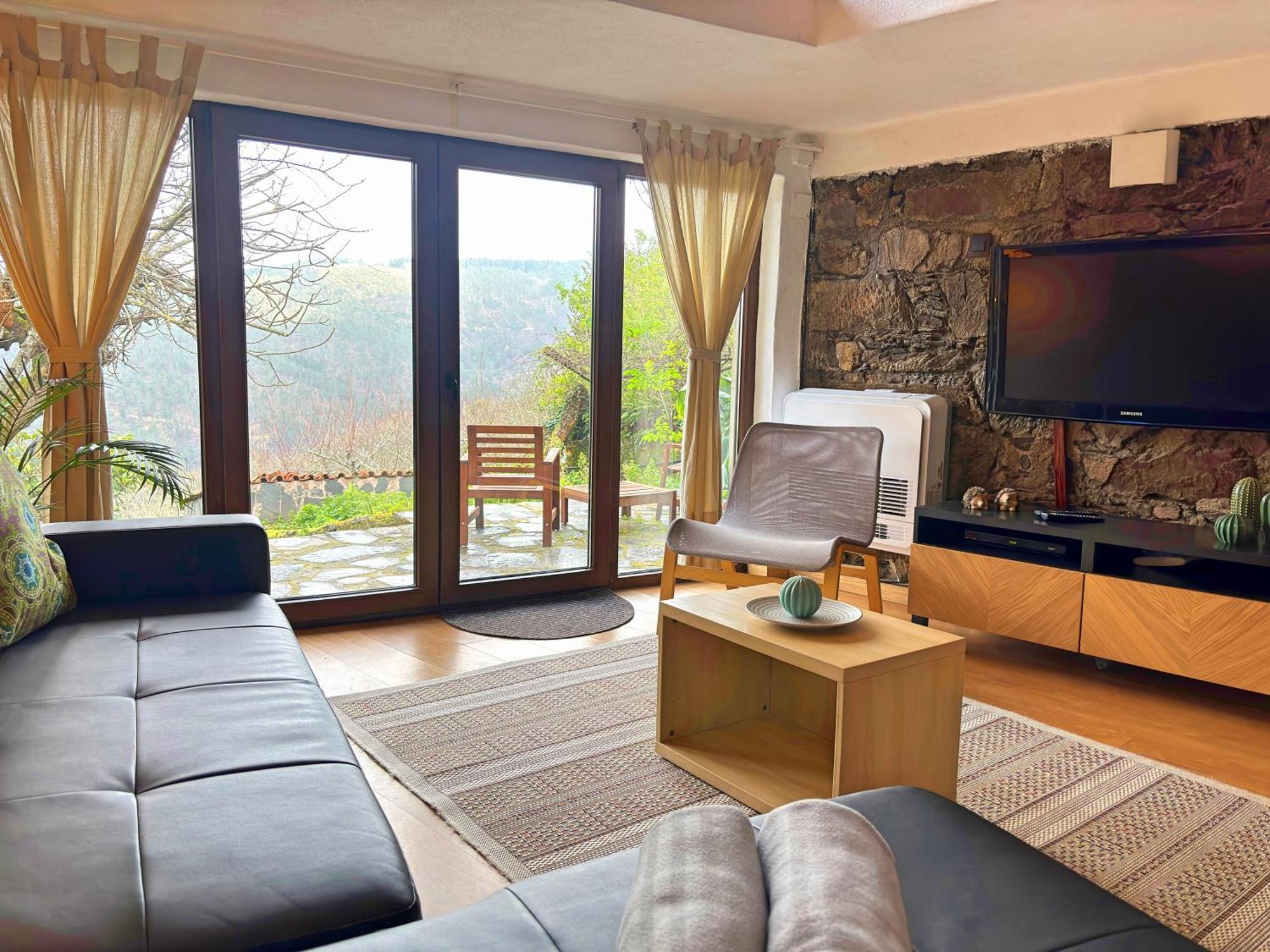 Vila Retiro De Gondramaz - 200 M2 Exteriér fotografie